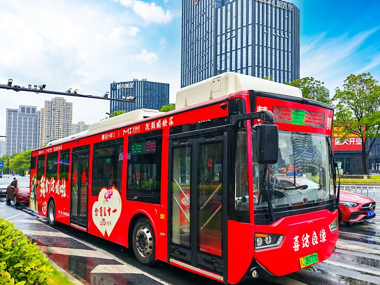 ̼h(hun)L(fng)У520܇(ch)Ҋ(jin)CҸr(sh)